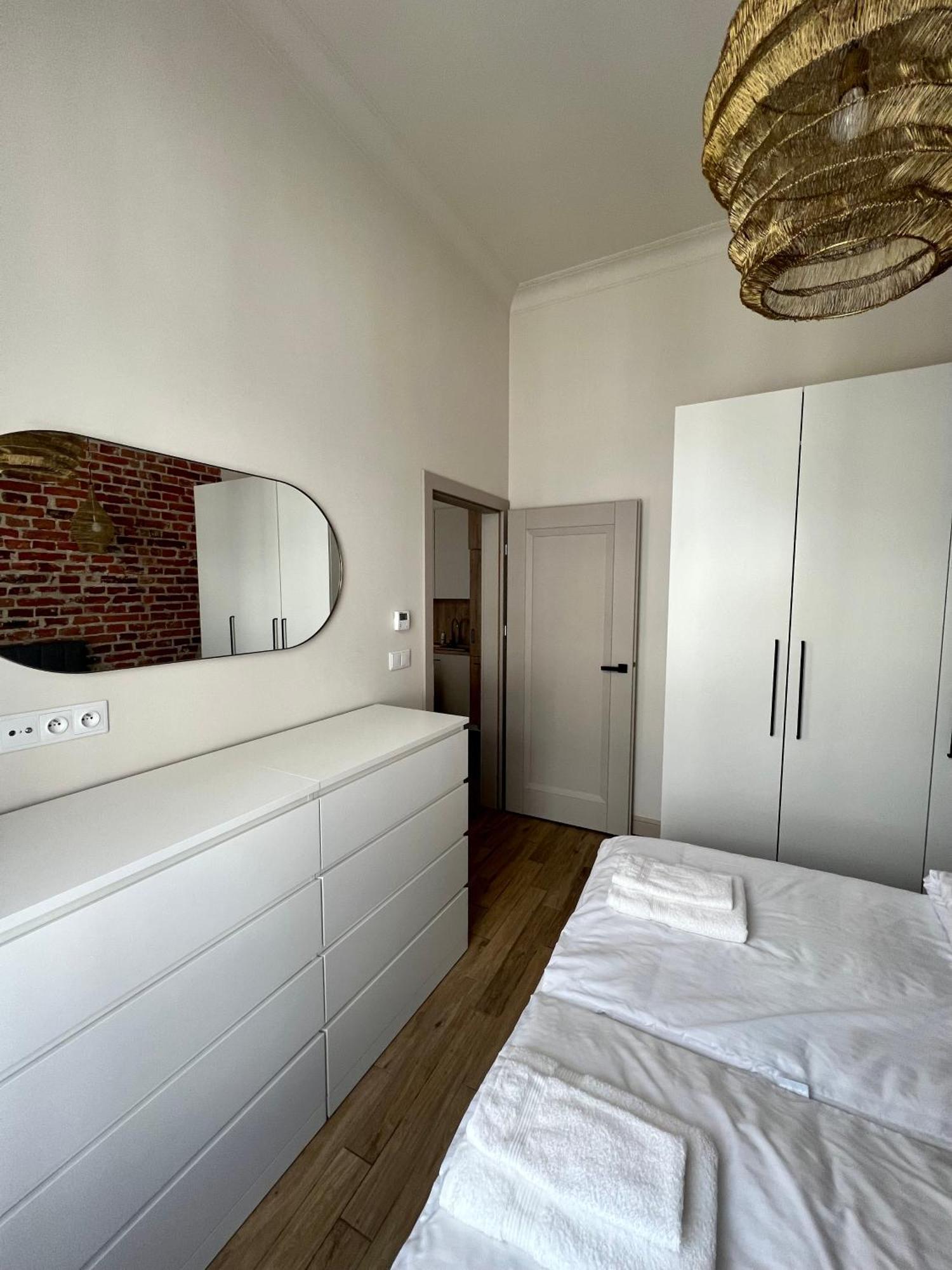 Sebastiana Street Luxury Apartment Krasków Eksteriør bilde