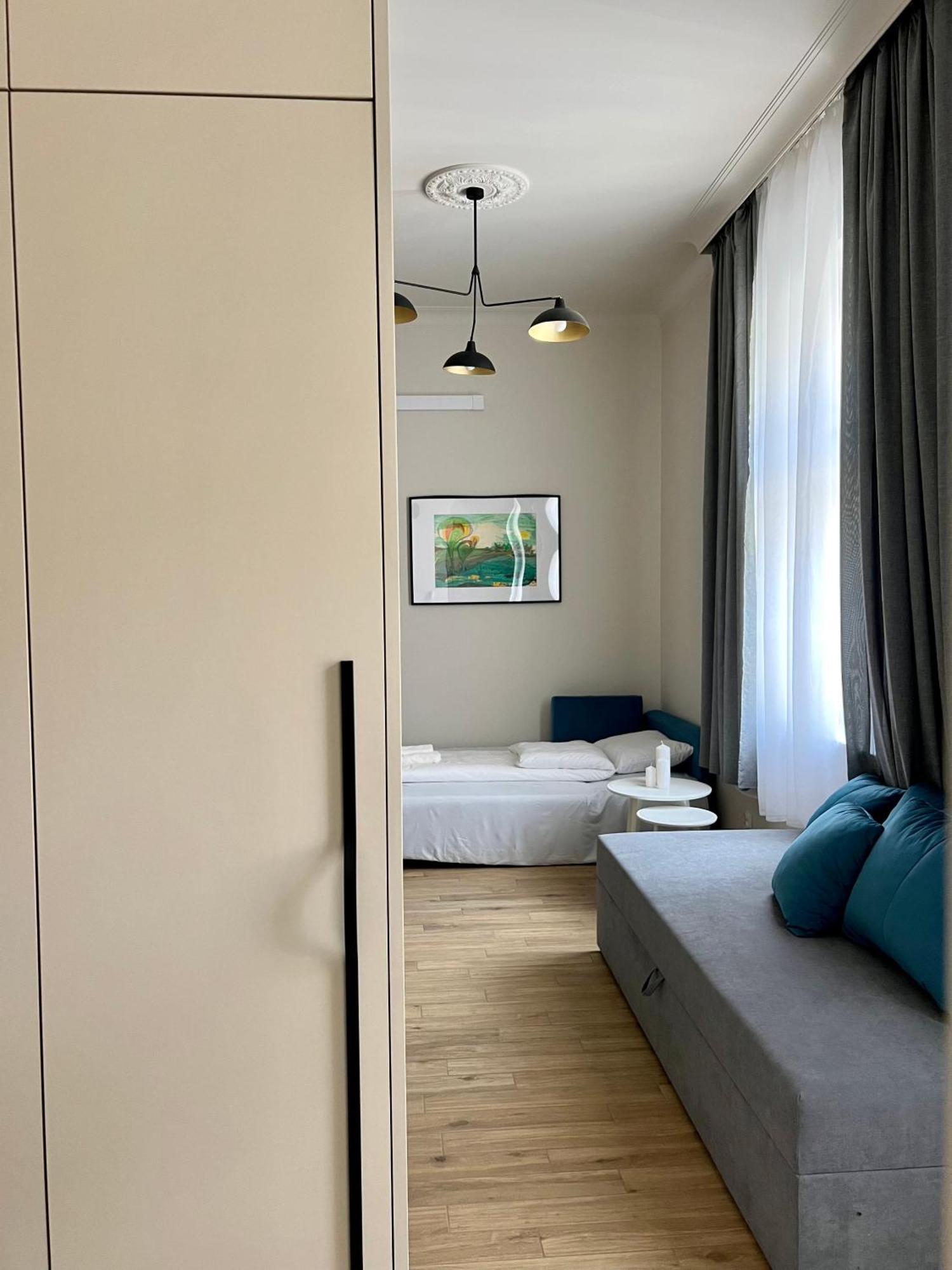 Sebastiana Street Luxury Apartment Krasków Eksteriør bilde
